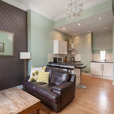 Bank St Royal Mile Apartment เอดินบะระ ภายนอก รูปภาพ